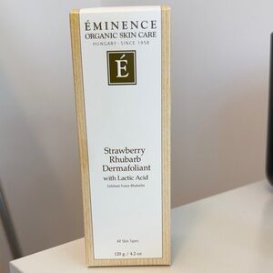 Strawberry Rhubarb Dermafoliant with Lactic Acid - White